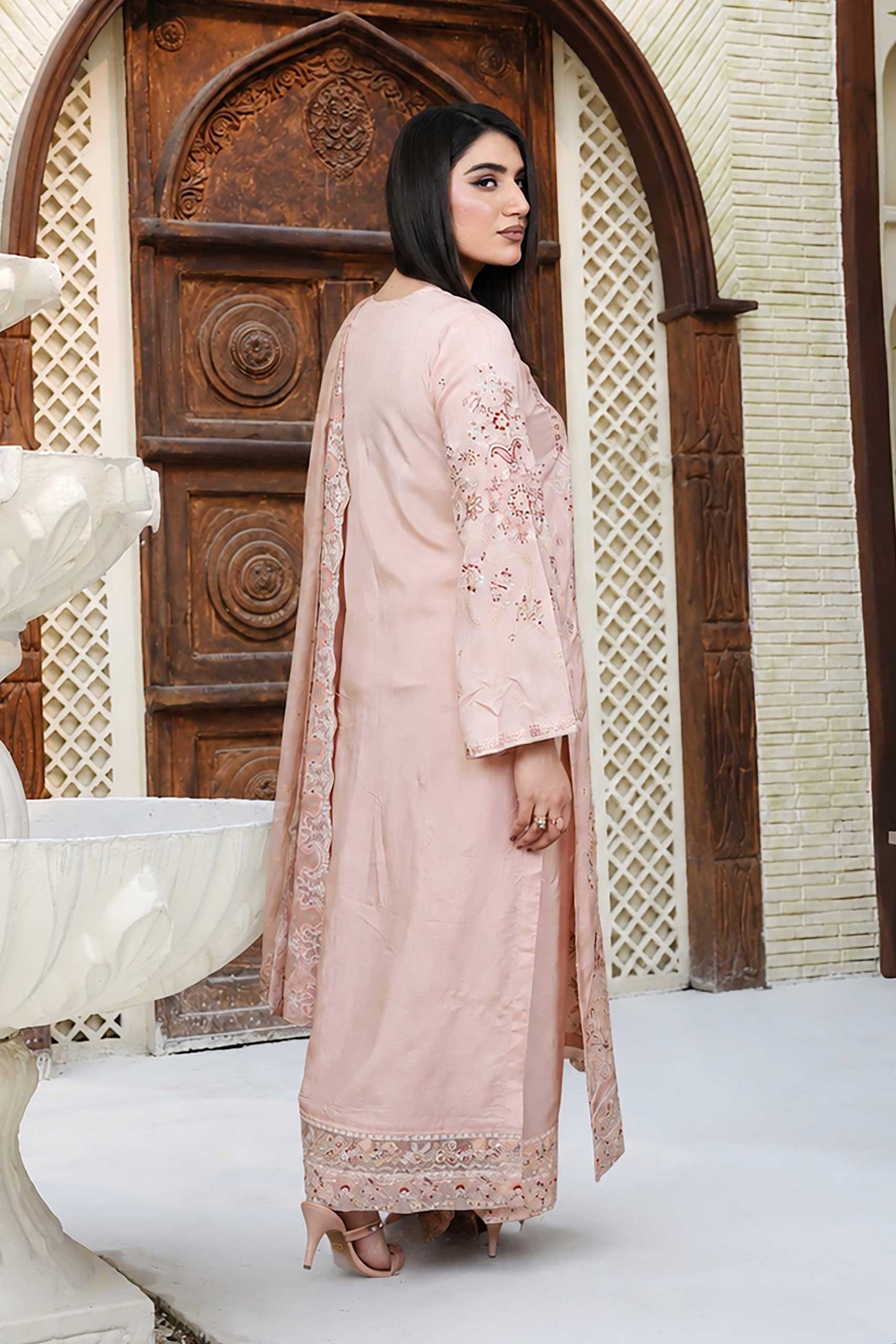 Mina Muse Khwaab