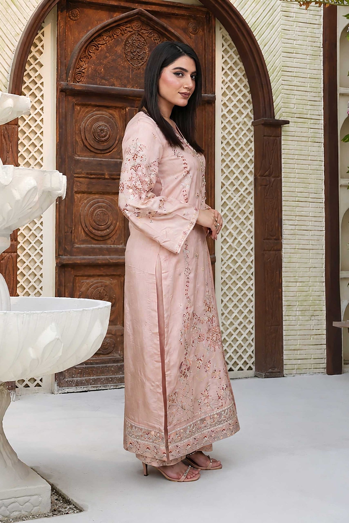 Mina Muse Khwaab