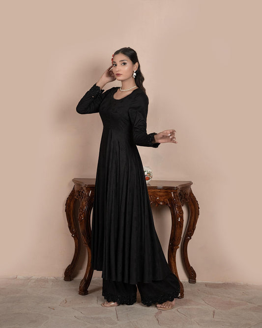 Mina Muse Noir Éclat