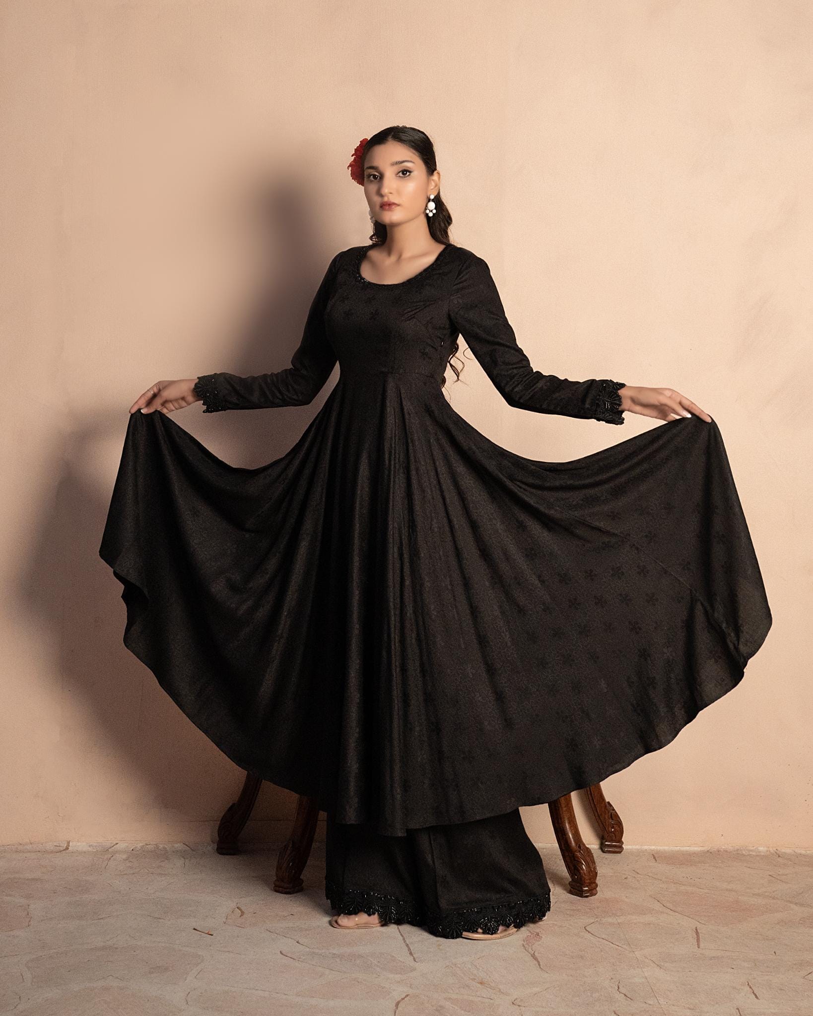 Mina Muse Noir Éclat